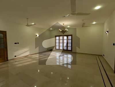 4 bedroom portion 600 yards in dha phase 6