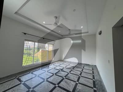 18 Marla Upper Portion With Gas Available for Rent. 18 Marla Upper Portion With Gas Available for Rent.