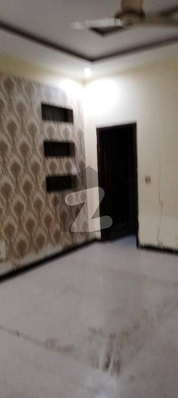 سینٹرل پارک ۔ بلاک اے سینٹرل پارک ہاؤسنگ سکیم,لاہور میں 5 کمروں کا 10 مرلہ مکان 1.7 لاکھ میں کرایہ پر دستیاب ہے۔