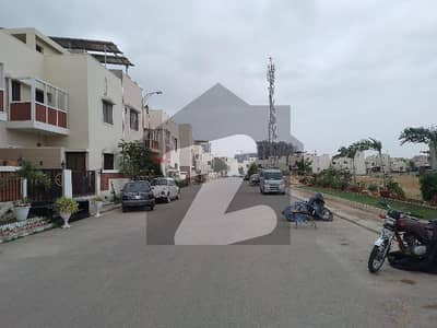 نیا ناظم آباد کراچی میں 10 مرلہ رہائشی پلاٹ 1.95 کروڑ میں برائے فروخت۔