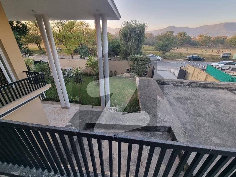 Well maintained livable House Well maintained livable House