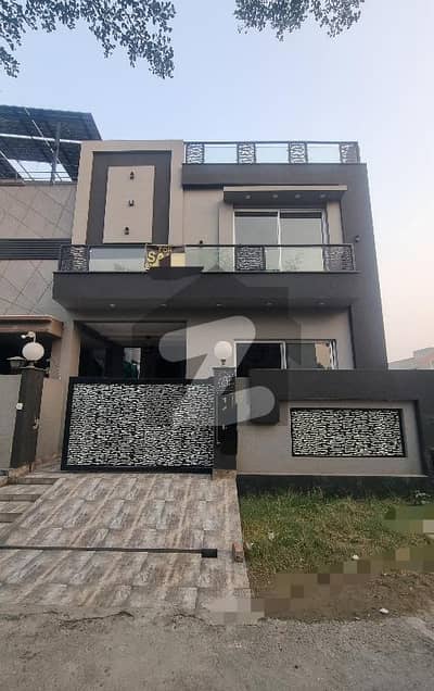 ORIGINAL PICTURE 5MARLA BRAND NEW HOUSE FOR SALE