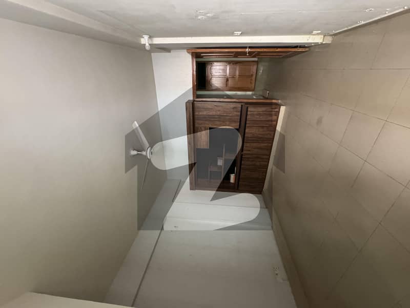 ایف ۔ 8 اسلام آباد میں 4 مرلہ دفتر 1.25 لاکھ میں کرایہ پر دستیاب ہے۔ ایف ۔ 8 اسلام آباد میں 4 مرلہ دفتر 1.25 لاکھ میں کرایہ پر دستیاب ہے۔