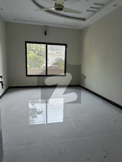 F8 Double Storey House With Lawn F8 Double Storey House With Lawn