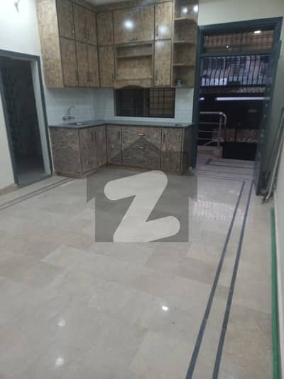 8 Marla Double-Story House for Sale Investor Price (E-Block, Satellite Town) 8 Marla Double-Story House for Sale Investor Price (E-Block, Satellite Town)
