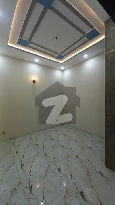 کیولری گراؤنڈ لاہور میں 4 کمروں کا 2 مرلہ مکان 1.5 کروڑ میں برائے فروخت۔