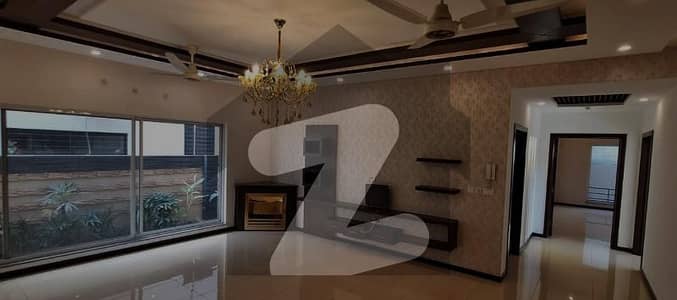 ڈی ایچ اے فیز 2 ڈیفنس (ڈی ایچ اے),لاہور میں 5 کمروں کا 1 کنال مکان 2.3 لاکھ میں کرایہ پر دستیاب ہے۔ ڈی ایچ اے فیز 2 ڈیفنس (ڈی ایچ اے),لاہور میں 5 کمروں کا 1 کنال مکان 2.3 لاکھ میں کرایہ پر دستیاب ہے۔