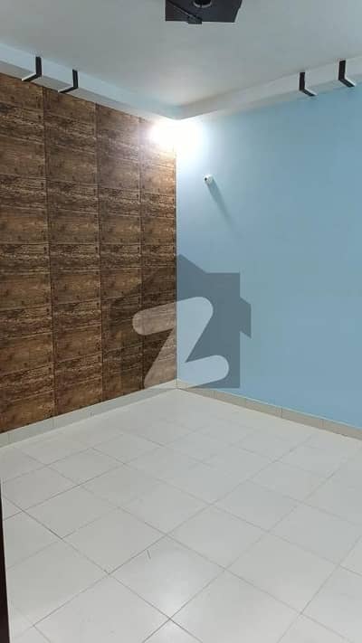 گلستانِِ جوہر ۔ بلاک 3 گلستانِ جوہر,کراچی میں 3 کمروں کا 6 مرلہ زیریں پورشن 70.0 ہزار میں کرایہ پر دستیاب ہے۔