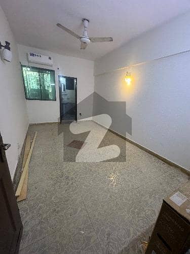 نشاط کمرشل ایریا ڈی ایچ اے فیز 6,ڈی ایچ اے ڈیفینس,کراچی میں 2 کمروں کا 5 مرلہ فلیٹ 85.0 ہزار میں کرایہ پر دستیاب ہے۔ نشاط کمرشل ایریا ڈی ایچ اے فیز 6,ڈی ایچ اے ڈیفینس,کراچی میں 2 کمروں کا 5 مرلہ فلیٹ 85.0 ہزار میں کرایہ پر دستیاب ہے۔