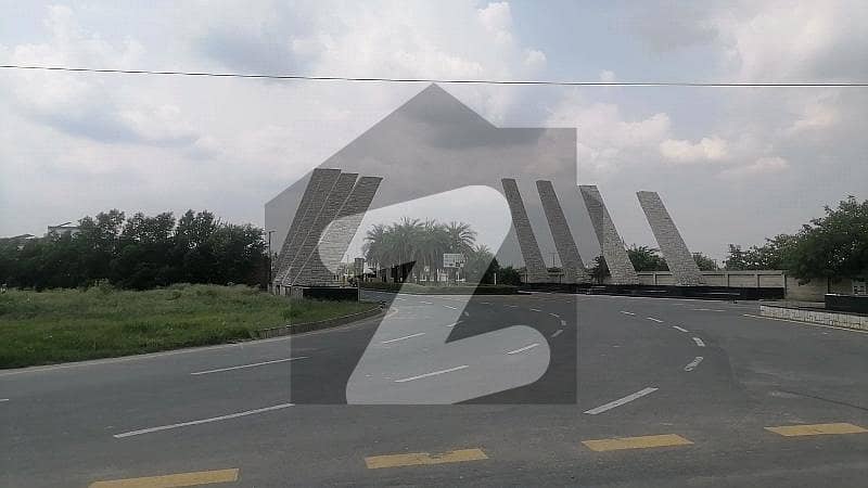 کینال ایکسپریس فیصل آباد میں 3 کنال رہائشی پلاٹ 8.25 کروڑ میں برائے فروخت۔ کینال ایکسپریس فیصل آباد میں 3 کنال رہائشی پلاٹ 8.25 کروڑ میں برائے فروخت۔