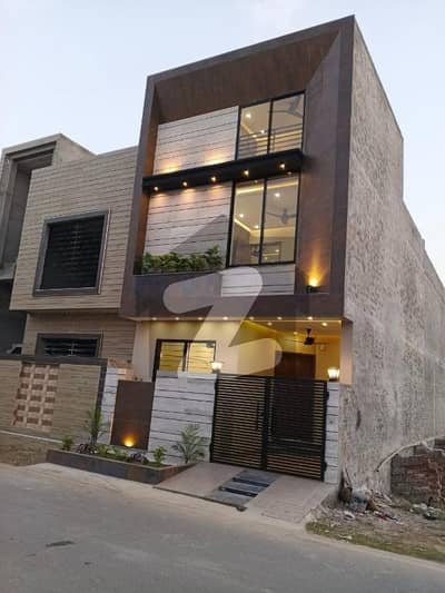 سینٹرل پارک ہاؤسنگ سکیم لاہور میں 3 کمروں کا 5 مرلہ مکان 1.65 کروڑ میں برائے فروخت۔