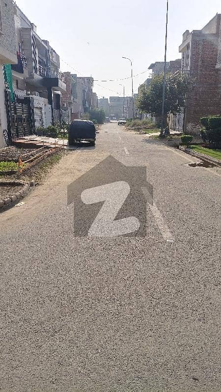 کینال روڈ فیصل آباد میں 10 مرلہ رہائشی پلاٹ 1.25 کروڑ میں برائے فروخت۔ کینال روڈ فیصل آباد میں 10 مرلہ رہائشی پلاٹ 1.25 کروڑ میں برائے فروخت۔