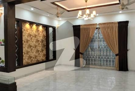 بحریہ ٹاؤن سیکٹر سی بحریہ ٹاؤن,لاہور میں 4 کمروں کا 8 مرلہ مکان 3.2 کروڑ میں برائے فروخت۔ بحریہ ٹاؤن سیکٹر سی بحریہ ٹاؤن,لاہور میں 4 کمروں کا 8 مرلہ مکان 3.2 کروڑ میں برائے فروخت۔