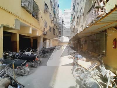 گلستانِِ جوہر ۔ بلاک 13 گلستانِ جوہر,کراچی میں 1 کمرے کا 2 مرلہ فلیٹ 45.0 لاکھ میں برائے فروخت۔ گلستانِِ جوہر ۔ بلاک 13 گلستانِ جوہر,کراچی میں 1 کمرے کا 2 مرلہ فلیٹ 45.0 لاکھ میں برائے فروخت۔