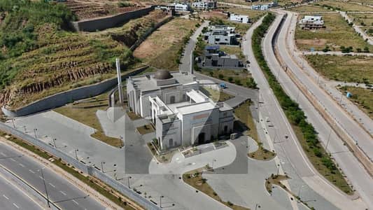 ڈی ایچ اے فیز 4 - سیکٹر بی ڈی ایچ اے ڈیفینس فیز 4,ڈی ایچ اے ڈیفینس,اسلام آباد میں 1 کنال رہائشی پلاٹ 2.6 کروڑ میں برائے فروخت۔