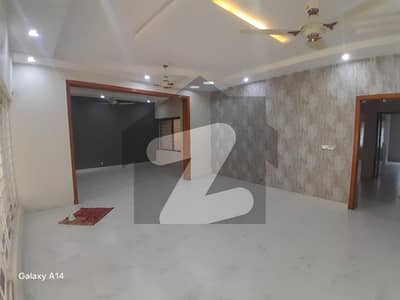 ایف ۔ 6 اسلام آباد میں 5 کمروں کا 1 کنال مکان 8.0 لاکھ میں کرایہ پر دستیاب ہے۔