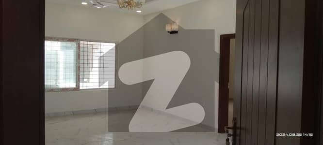 350 Square Yards House Available For Sale in AFOHS Falcon New Malir.
