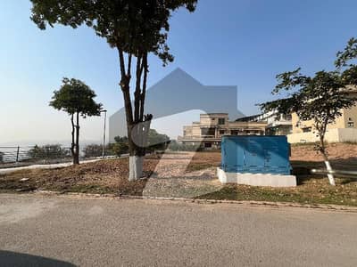 Corner Front Open South Face Plot Available