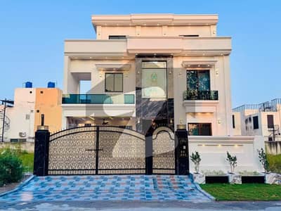 سٹی ہاؤسنگ سوسائٹی گوجرانوالہ میں 10 مرلہ مکان 3.9 کروڑ میں برائے فروخت۔ سٹی ہاؤسنگ سوسائٹی گوجرانوالہ میں 10 مرلہ مکان 3.9 کروڑ میں برائے فروخت۔