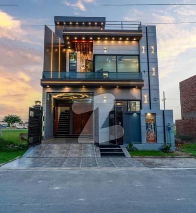 سینٹرل پارک ہاؤسنگ سکیم لاہور میں 4 کمروں کا 5 مرلہ مکان 2.1 کروڑ میں برائے فروخت۔