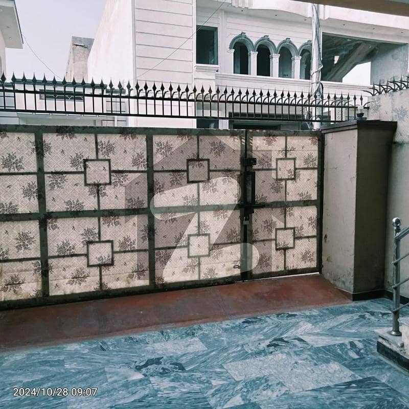 سوان گارڈن اسلام آباد میں 4 کمروں کا 6 مرلہ مکان 2.1 کروڑ میں برائے فروخت۔ سوان گارڈن اسلام آباد میں 4 کمروں کا 6 مرلہ مکان 2.1 کروڑ میں برائے فروخت۔