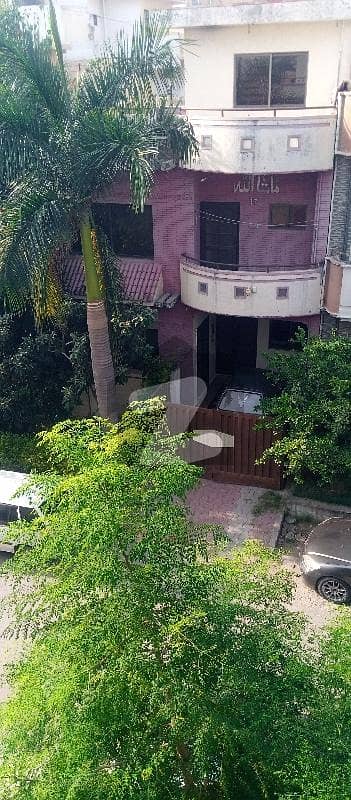 Close End Street, Sun Face, Livable House Close End Street, Sun Face, Livable House