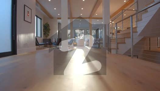 Investors Should sale This Flat Located Ideally In Jamshed Town Investors Should sale This Flat Located Ideally In Jamshed Town