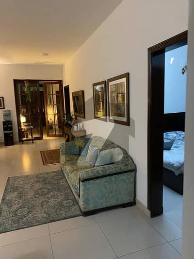 12 MARLA 4 BED ROOM APARTMENT FOR RENT BEST LOCATION AND OPEN VIEW 12 MARLA 4 BED ROOM APARTMENT FOR RENT BEST LOCATION AND OPEN VIEW