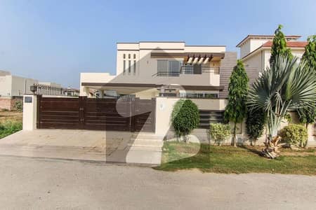 Your Dream Home 1 Kanal Slightly Used Modern Design House Available For Sale In DHA Phase 5, Near To Park