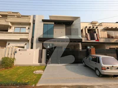 10 Marla House Is Available For Sale In Formanites Housing Scheme Block I Lahore 10 Marla House Is Available For Sale In Formanites Housing Scheme Block I Lahore