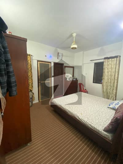 گلشنِ اقبال - بلاک 2 گلشنِ اقبال,گلشنِ اقبال ٹاؤن,کراچی میں 3 کمروں کا 6 مرلہ فلیٹ 1.84 کروڑ میں برائے فروخت۔