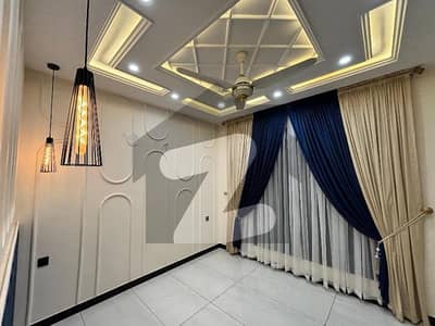 واپڈا ٹاؤن گوجرانوالہ میں 3 کمروں کا 10 مرلہ زیریں پورشن 45.0 ہزار میں کرایہ پر دستیاب ہے۔