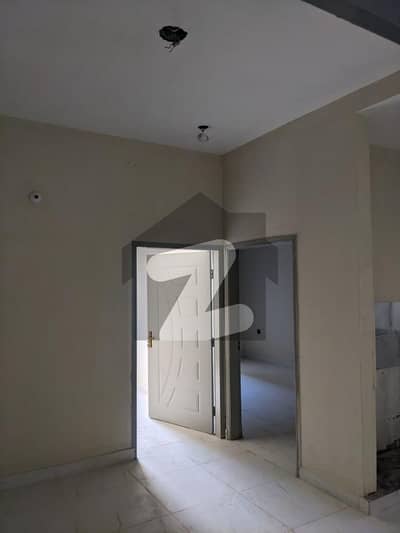 2 Bed Lounge Flat For Sale In Secure Gated Community | Central Location