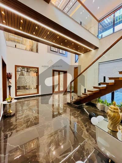 Semi Furnished Main Boulevard house Semi Furnished Main Boulevard house