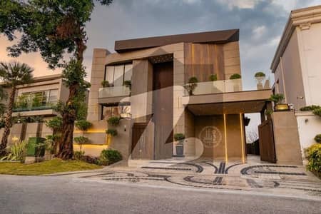 ڈی ایچ اے فیز 6 - بلاک کے فیز 6,ڈیفنس (ڈی ایچ اے),لاہور میں 5 کمروں کا 1 کنال مکان 9.12 کروڑ میں برائے فروخت۔