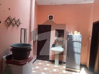 نارتھ کراچی - سیکٹر 4 نارتھ کراچی,کراچی میں 4 کمروں کا 3 مرلہ مکان 90.0 لاکھ میں برائے فروخت۔