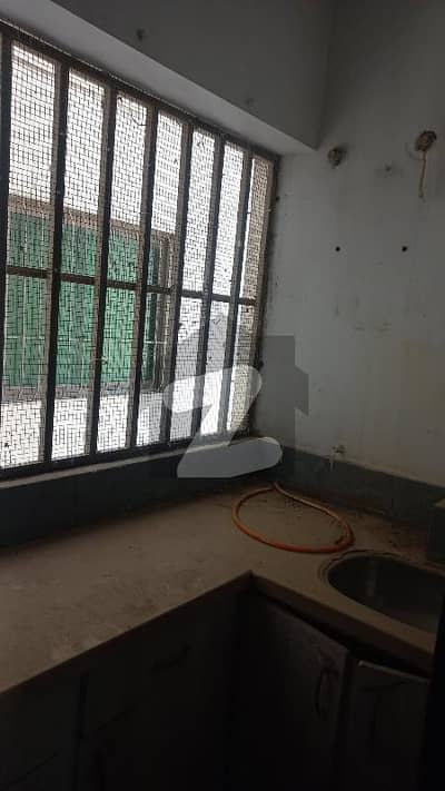 نارتھ ناظم آباد ۔ بلاک ڈی نارتھ ناظم آباد,کراچی میں 3 کمروں کا 7 مرلہ فلیٹ 90.0 ہزار میں کرایہ پر دستیاب ہے۔ نارتھ ناظم آباد ۔ بلاک ڈی نارتھ ناظم آباد,کراچی میں 3 کمروں کا 7 مرلہ فلیٹ 90.0 ہزار میں کرایہ پر دستیاب ہے۔