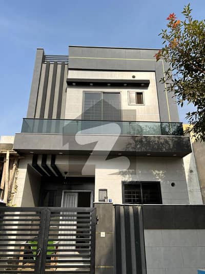 نیو میٹرو سٹی جی ٹی روڈ,سرائے عالمگیر میں 3 کمروں کا 3 مرلہ مکان 1.15 کروڑ میں برائے فروخت۔ نیو میٹرو سٹی جی ٹی روڈ,سرائے عالمگیر میں 3 کمروں کا 3 مرلہ مکان 1.15 کروڑ میں برائے فروخت۔