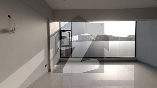 طارق روڈ کراچی میں 3 مرلہ دفتر 1.2 لاکھ میں کرایہ پر دستیاب ہے۔