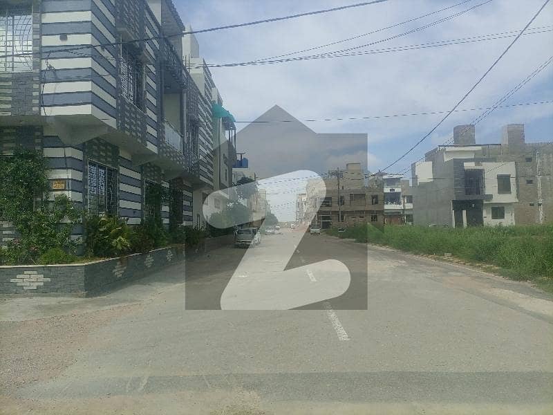 120 Yards Plot on M9 Motorway 120 Yards Plot on M9 Motorway