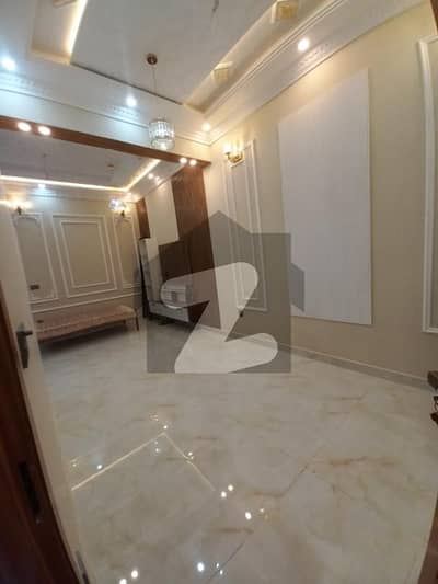 علامہ اقبال ٹاؤن ۔ کشمیر بلاک علامہ اقبال ٹاؤن,لاہور میں 3 کمروں کا 3 مرلہ مکان 2.5 کروڑ میں برائے فروخت۔ علامہ اقبال ٹاؤن ۔ کشمیر بلاک علامہ اقبال ٹاؤن,لاہور میں 3 کمروں کا 3 مرلہ مکان 2.5 کروڑ میں برائے فروخت۔