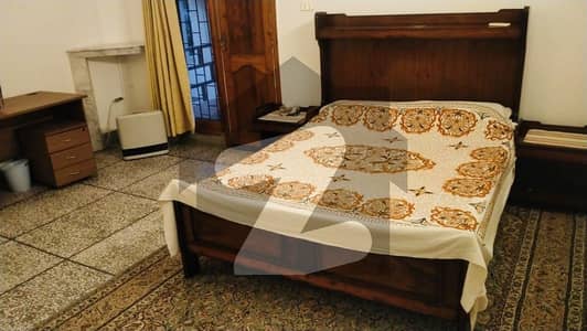 ایف ۔ 8 اسلام آباد میں 2 کمروں کا 1 کنال بالائی پورشن 2.65 لاکھ میں کرایہ پر دستیاب ہے۔