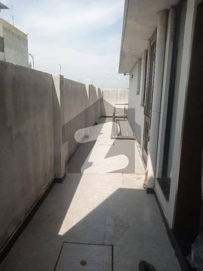 1 KANAL HOUSE FOR SALE BRANDS NEW GREY SARUCtURE 1 KANAL HOUSE FOR SALE BRANDS NEW GREY SARUCtURE