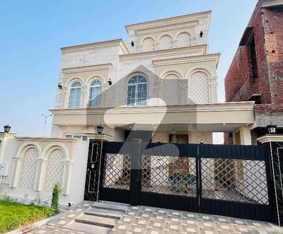 Prime Location 10 Marla House available for sale in Royal Palm City, Gujranwala
