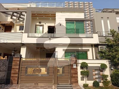 سٹی ہاؤسنگ سوسائٹی گوجرانوالہ میں 4 کمروں کا 5 مرلہ مکان 2.5 کروڑ میں برائے فروخت۔