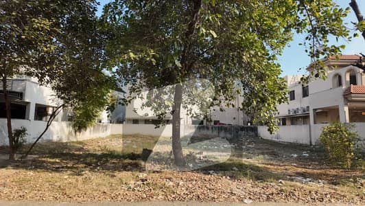 You Can Find A Gorgeous Facing Park Residential Plot For sale In DHA Phase 5 - Block D You Can Find A Gorgeous Facing Park Residential Plot For sale In DHA Phase 5 - Block D