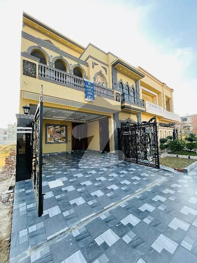 LDA Avenue Block M 10 Marla Modern House Available For Sale At Lucrative Price