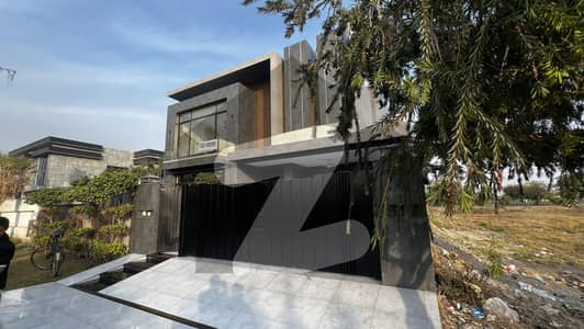 1 KANAL SEMI FURNISHED HOUSE FOR RENT DHA PHASE 7