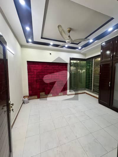 5 Marla House Near to park Masque hot location in phase 5 5 Marla House Near to park Masque hot location in phase 5