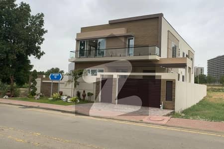 Prime Location 500 Sq. Yards House for Rent in Bahria Town Karachi